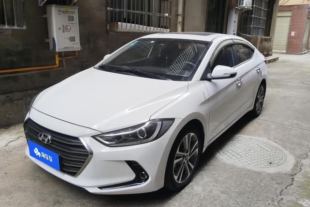 Hyundai Elantra 2018 года выпуска