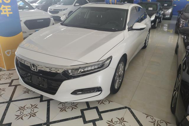Honda Accord 2018 года выпуска