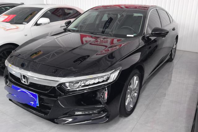 Honda Accord 2018 года выпуска