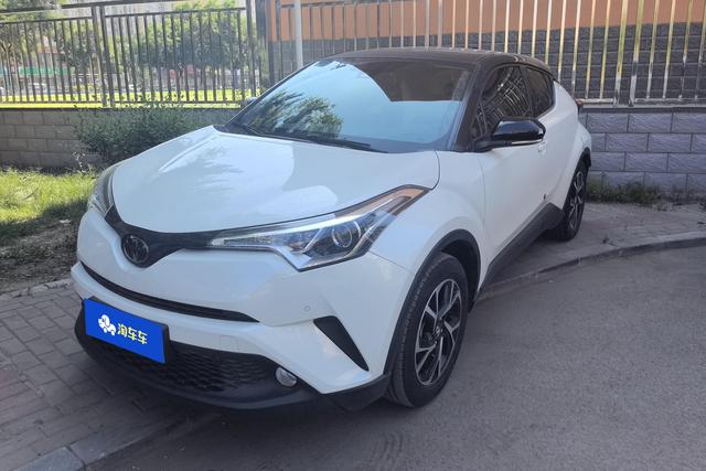 Toyota C-HR 2020 года выпуска