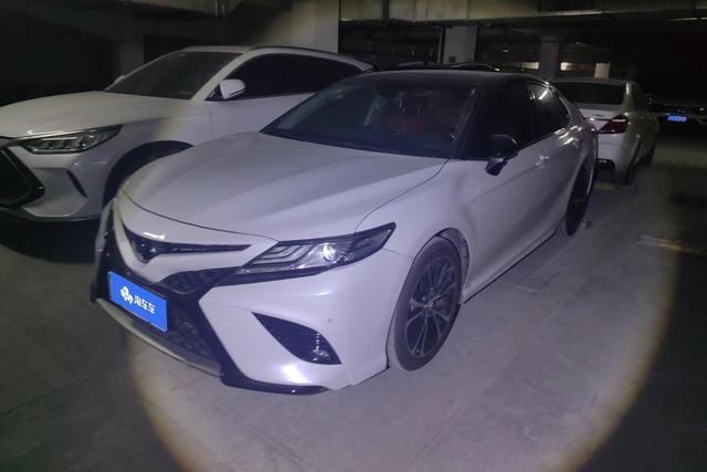 Toyota Camry 2018 года выпуска