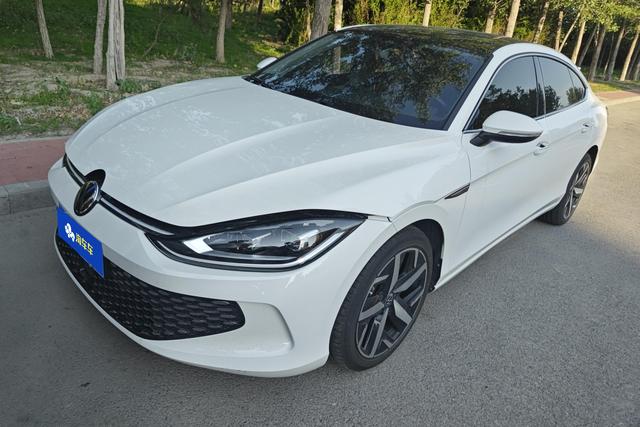 Volkswagen Arteon 2022 года выпуска