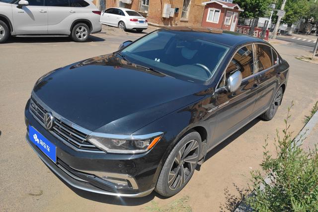 Volkswagen Passat 2021 года выпуска