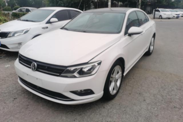 Volkswagen Arteon 2015 года выпуска