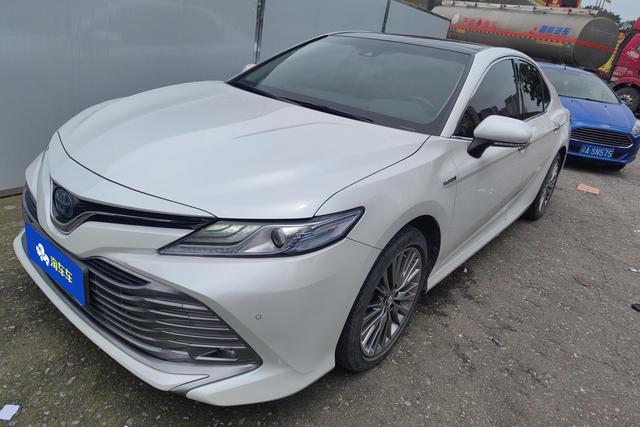 Toyota Camry 2019 года выпуска