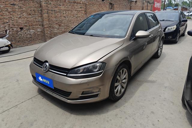 Volkswagen e Golf 2015 года выпуска
