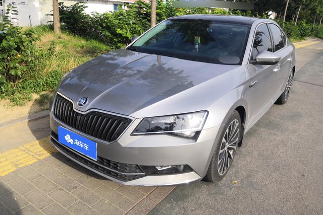 Skoda Superb 2016 года выпуска