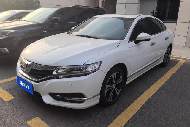 Honda Accord 2015 года выпуска