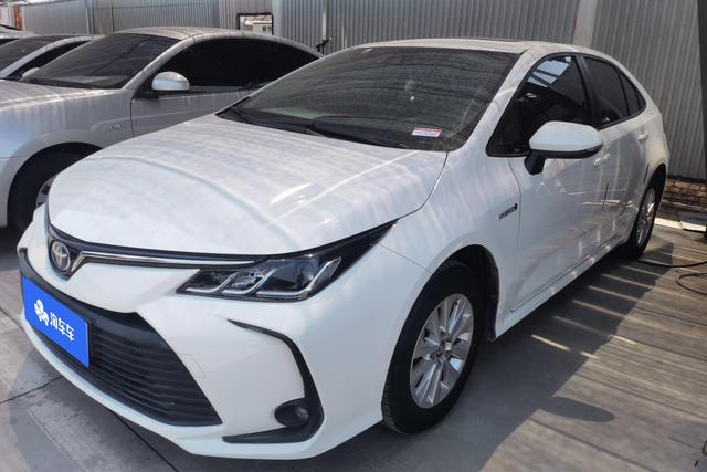 Toyota Corolla Cross 2022 года выпуска