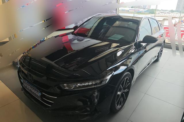 Honda Accord 2022 года выпуска