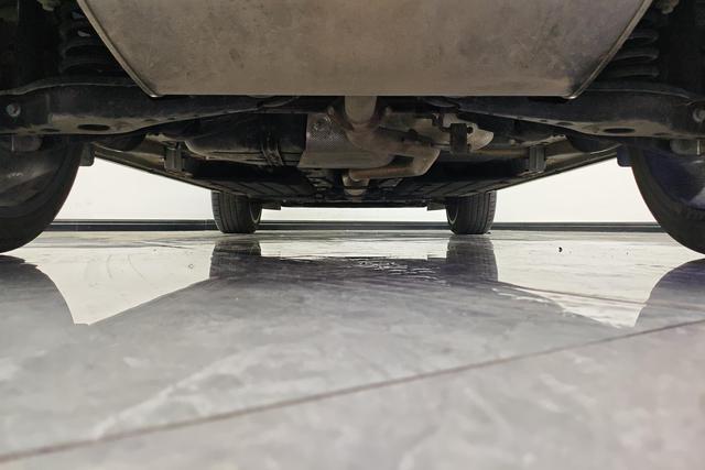 Lynk 06 2024 Темно-серый из Китая, фото 5