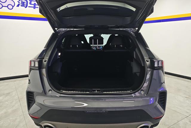 Lynk 06 2024 Темно-серый из Китая, фото 6