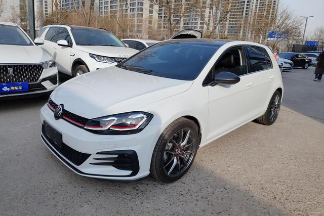 Volkswagen e Golf 2019 года выпуска