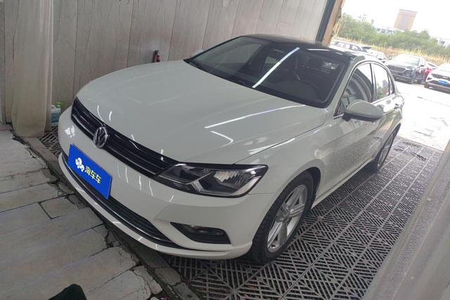 Volkswagen Arteon 2017 года выпуска