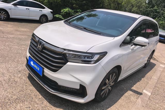 Honda Odyssey 2022 года выпуска