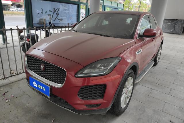 Jaguar E-Pace 2018 года выпуска