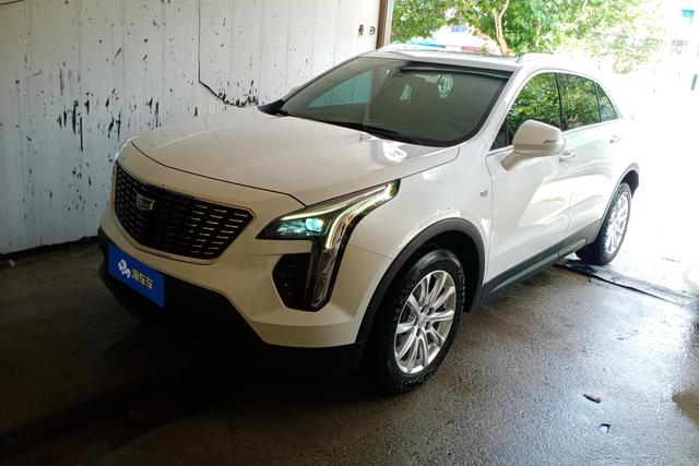 Cadillac XT4 2021 года выпуска