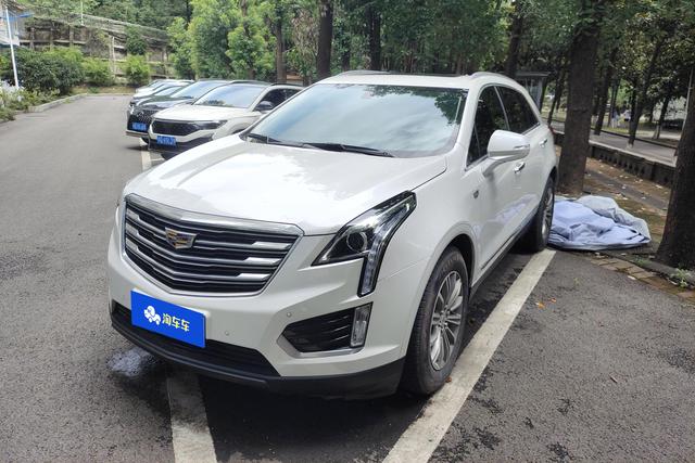 Cadillac XT5 2018 года выпуска