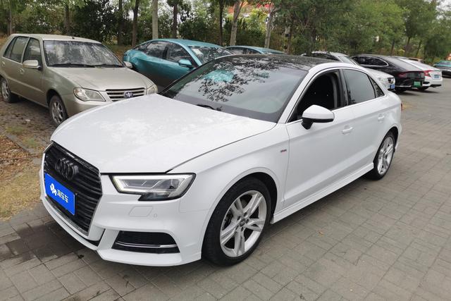 Audi A3 2019 года выпуска