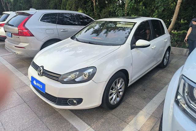 Volkswagen e Golf 2012 года выпуска