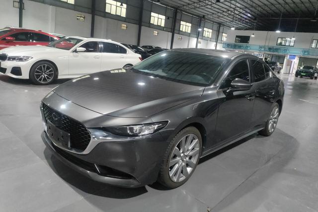 Mazda 3 2020 года выпуска
