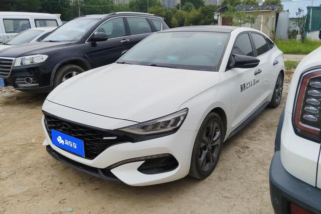 Hyundai Elantra 2019 года выпуска