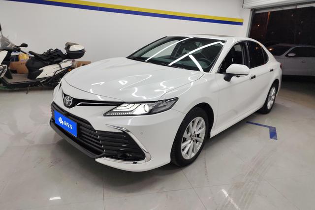 Toyota Camry 2021 года выпуска