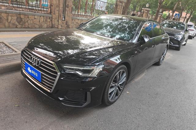 Audi A6 2021 года выпуска