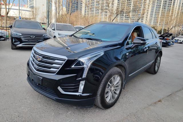 Cadillac XT5 2018 года выпуска