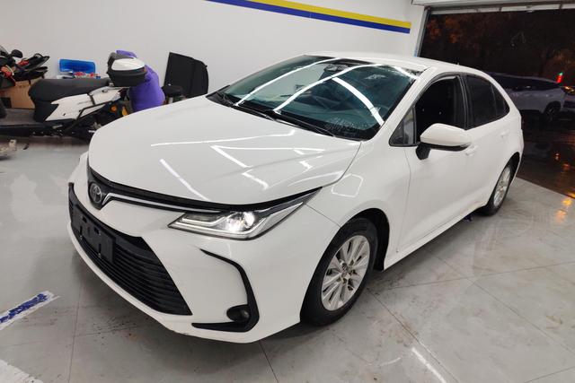 Toyota Corolla Cross 2021 года выпуска