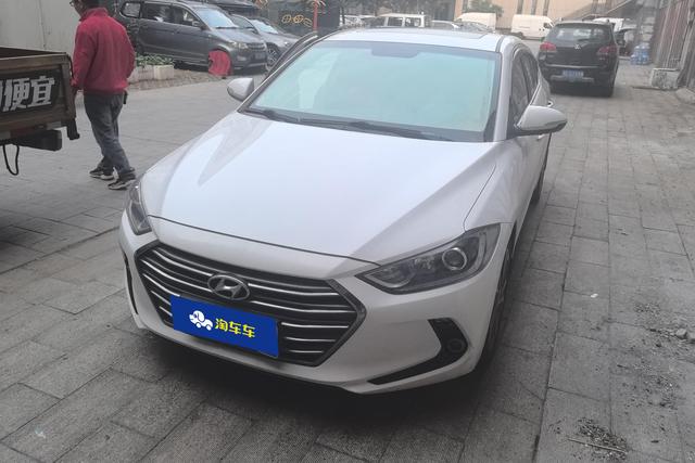 Hyundai Elantra 2016 года выпуска