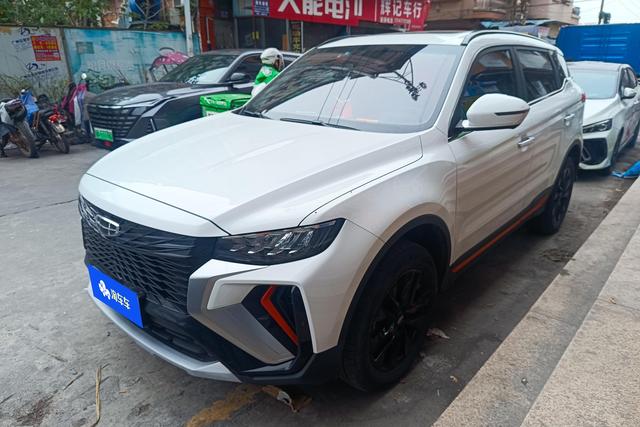 Geely Haoyue 2022 года выпуска