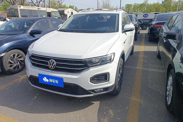 Volkswagen T-Roc 2021 года выпуска