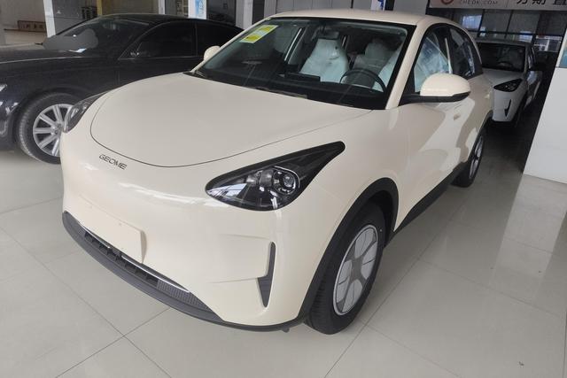 Geely Xingyuan 2025 года выпуска