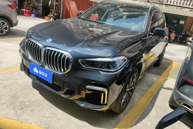 BMW X5 2022 года выпуска