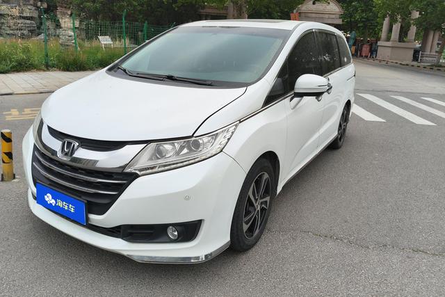 Honda Odyssey 2017 года выпуска