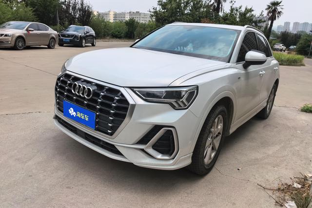 Audi Q3 2019 года выпуска