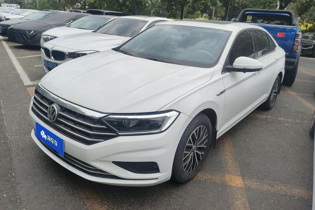 Volkswagen Jetta 2019 года выпуска