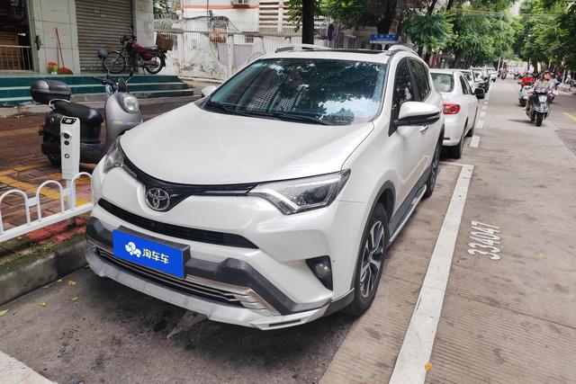 Toyota RAV 4 2018 года выпуска