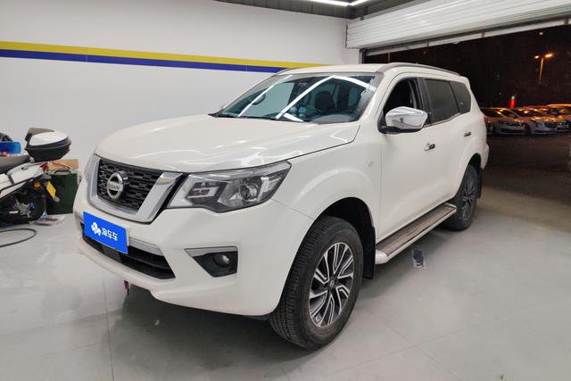 Nissan Terra 2018 года выпуска