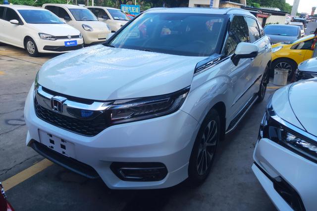 Honda Avancier 2017 года выпуска