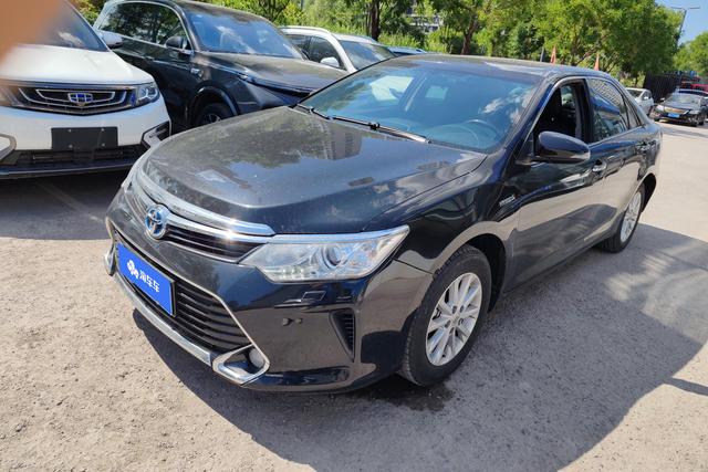 Toyota Camry 2016 года выпуска