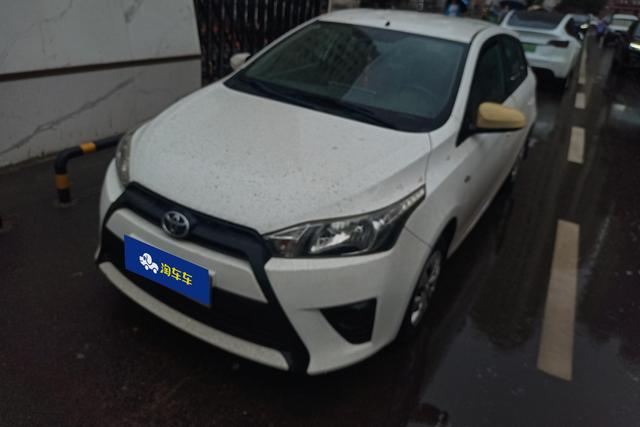 Toyota Yaris 2014 года выпуска