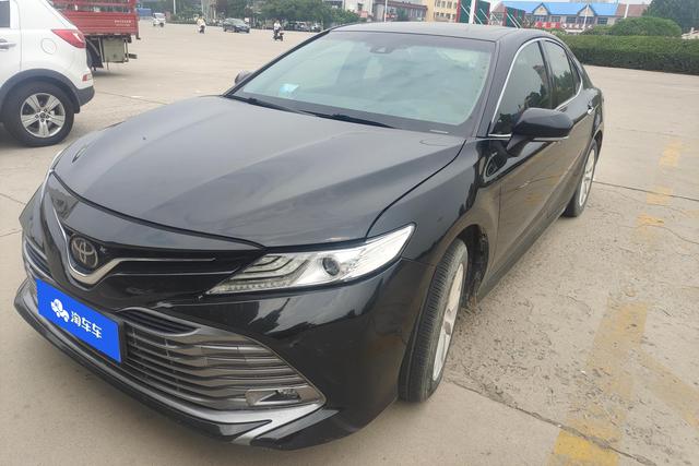 Toyota Camry 2019 года выпуска