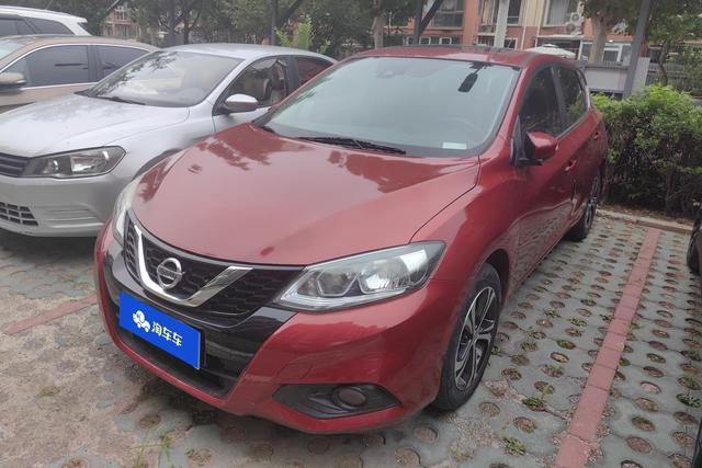 Nissan Tiida 2016 года выпуска