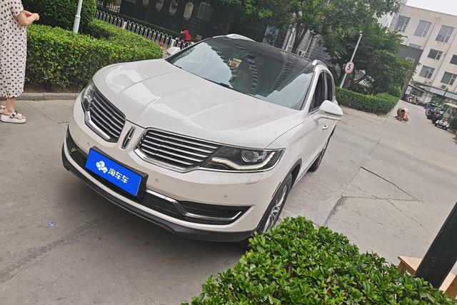 Lincoln MKX 2017 года выпуска