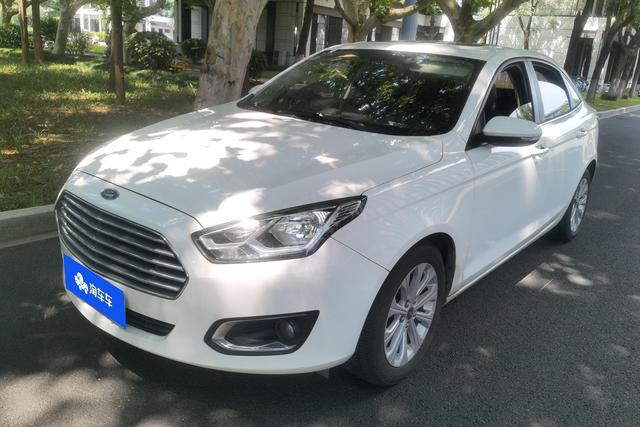 Ford Escort 2017 года выпуска