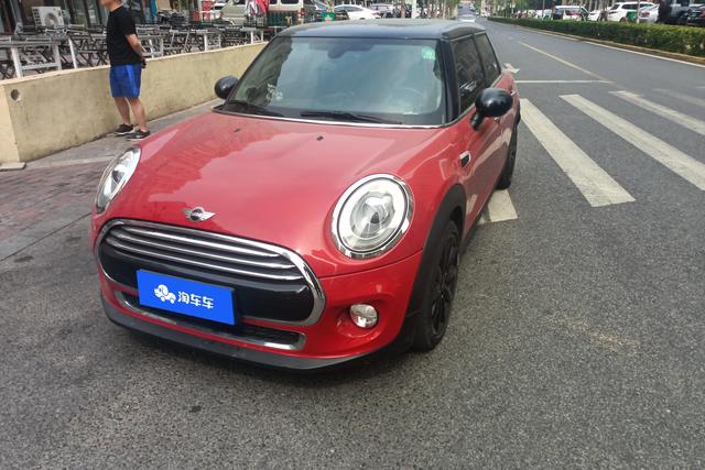 MINI Cabrio 2016 года выпуска