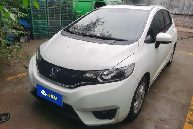 Honda Fit 2014 года выпуска