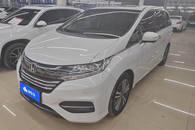 Honda Odyssey 2018 года выпуска
